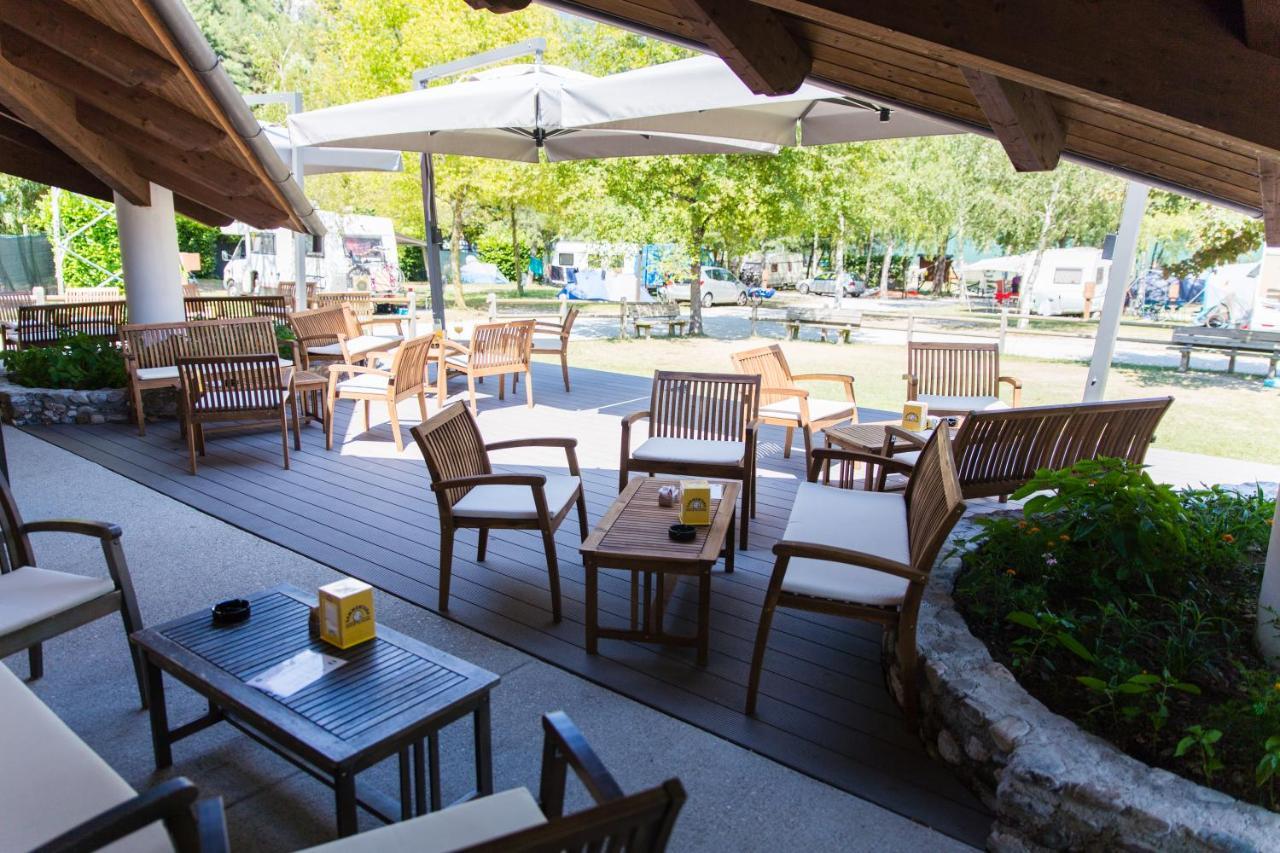 Отель Camping Lago 3 Comuni Alesso Экстерьер фото