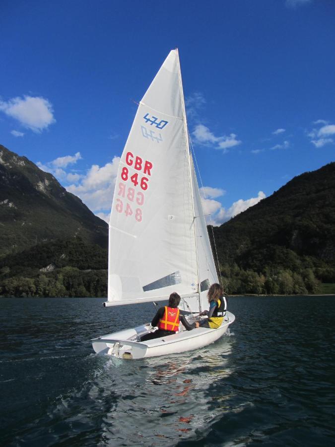 Отель Camping Lago 3 Comuni Alesso Экстерьер фото